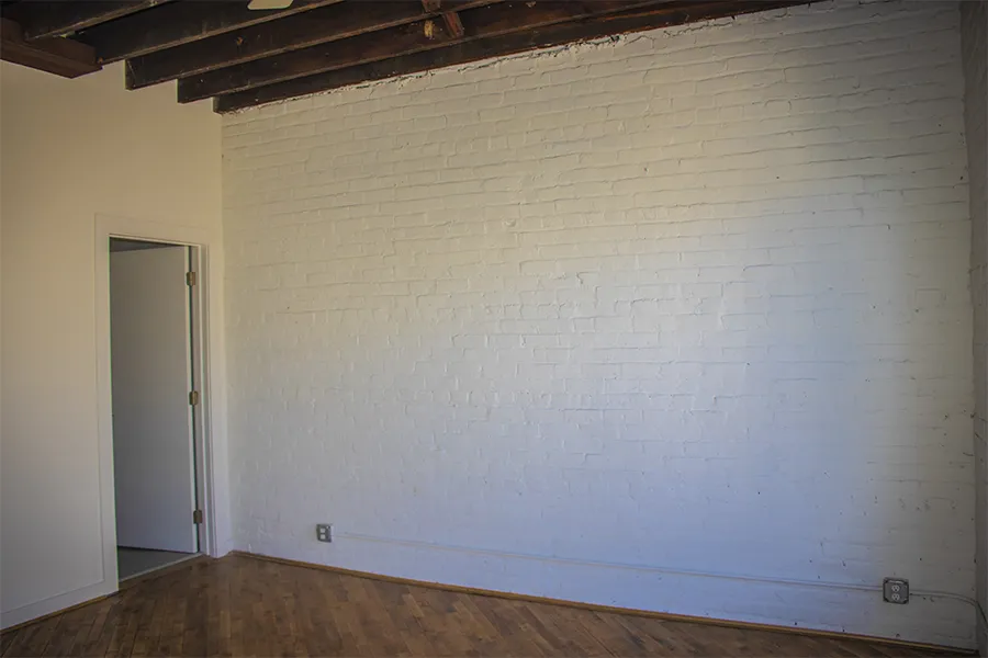 Lynchburg-va-downtown-apartment-lofts brick-walls