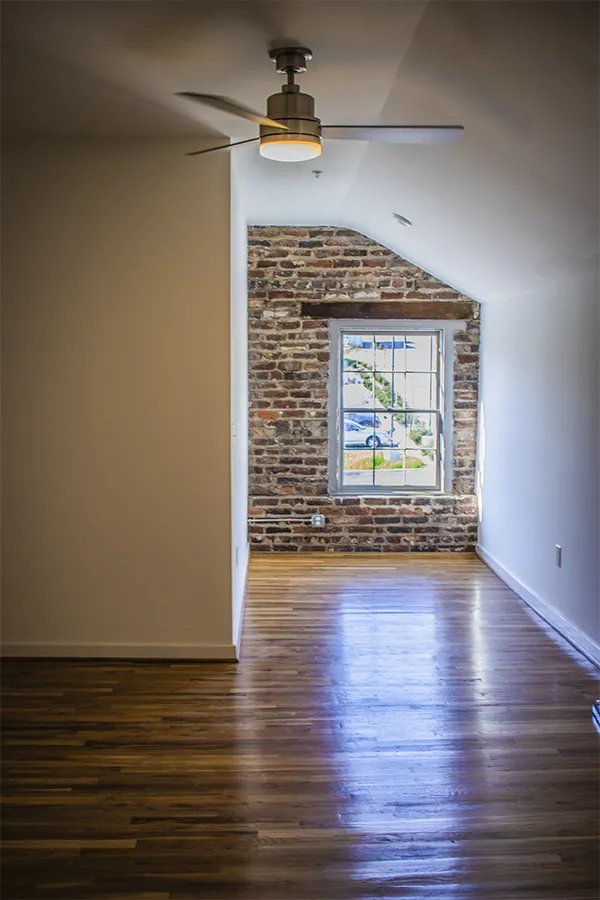 Lynchburg-va-downtown-apartment-lofts exposed-brick