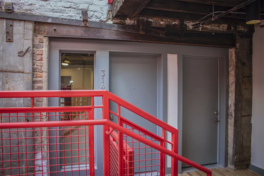 Lynchburg-va-downtown-apartment-lofts exposed-wood