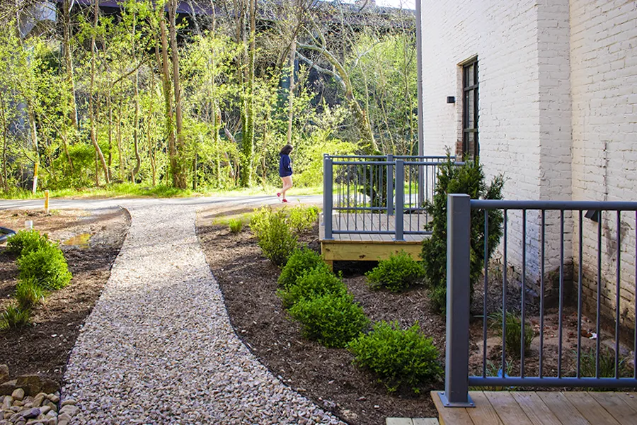 Lynchburg-va-downtown-apartment-lofts walking-trail-access